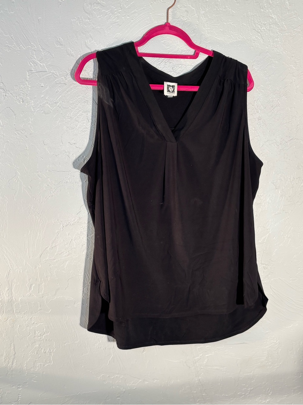 Anne Klein Black V-Neck Sleeveless Camisole